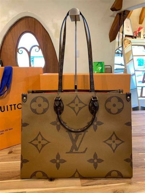 louis vuitton onthe go|Louis Vuitton large monogram tote.